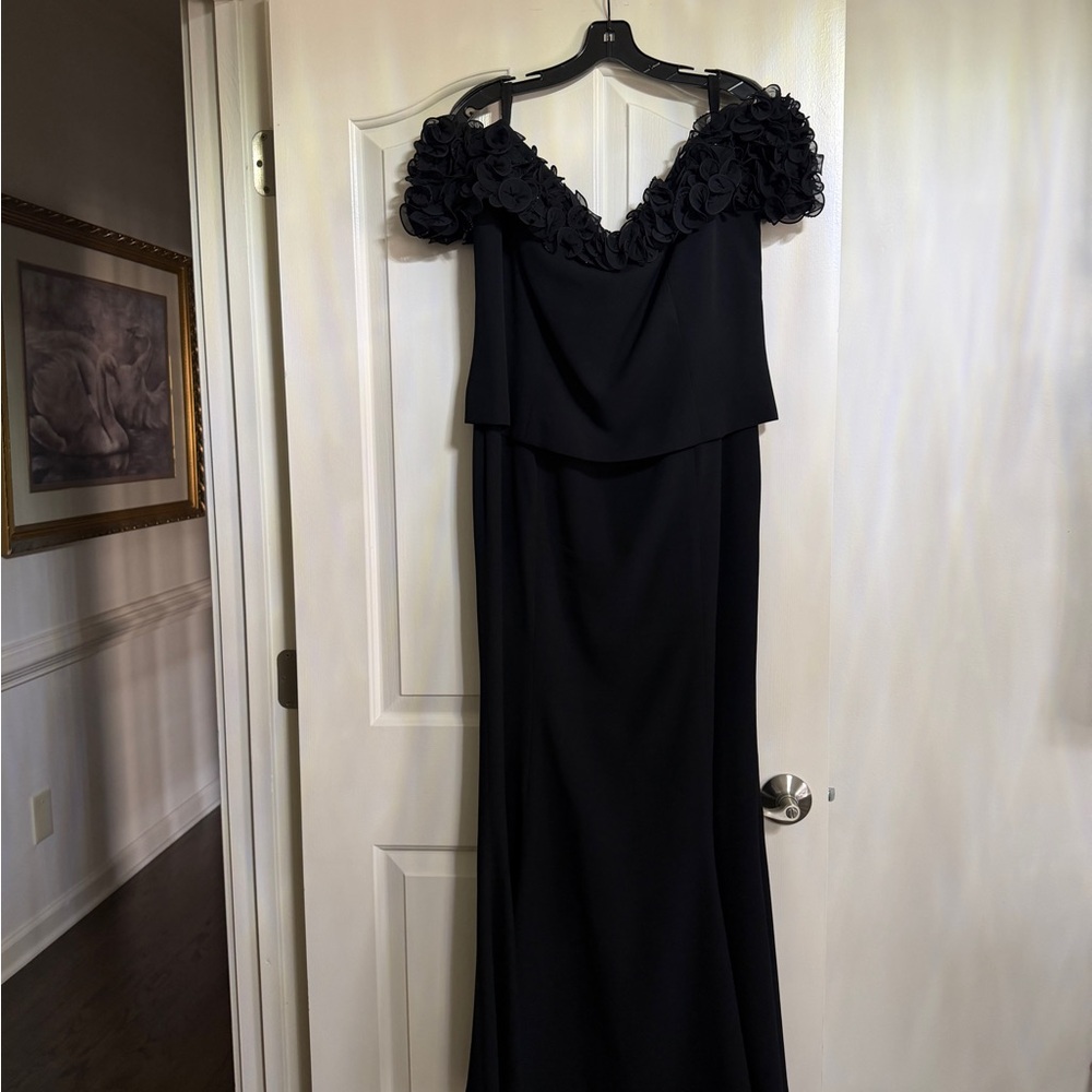 Chic Black Off-Shoulder Maxi Dress